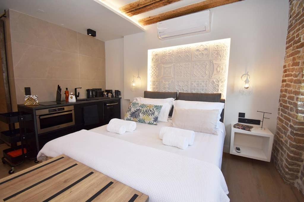 Murofinto Homes Corfu (city)