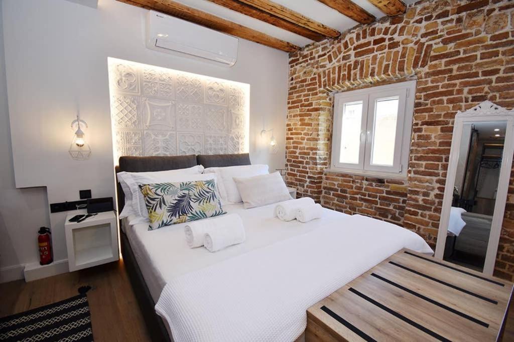 Murofinto Homes Apartament *