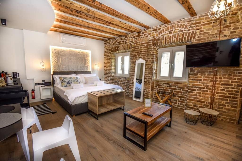 Apartament Murofinto Homes *
